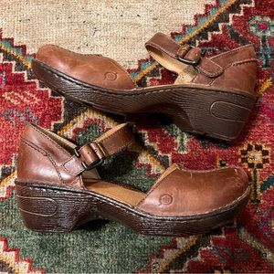 Born Jolina Mary Jane brown Leather Clogs size 8.5